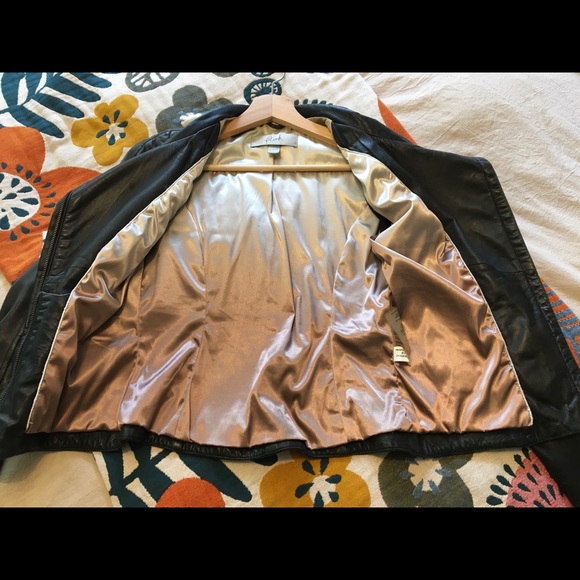 (Sold) Danier Buttery Soft Leather Jacket - Picture 4 of 4